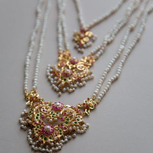 Alternative view of Nauratan Jewellery