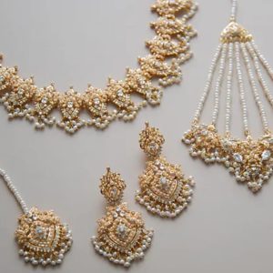 Alternative view of Nauratan Jewellery
