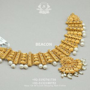Alternative view of Plain Gold