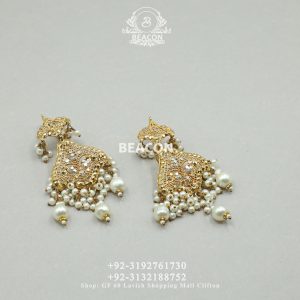 Alternative view of Plain Gold