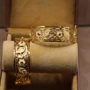 Alternative view of Hyderabadi Jewellery